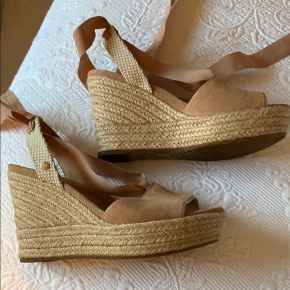 Ugg platform ankle tie sandal - Picture 4 of 6